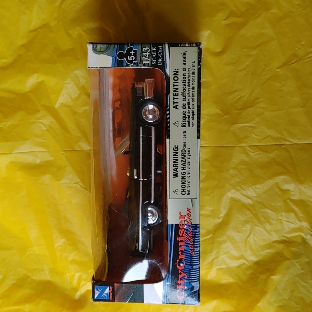 CADILLAC COUPE DE VILLE 1976 DIECAST CAR SCALE MODEL (1:43 SCALE)  VINTAGE